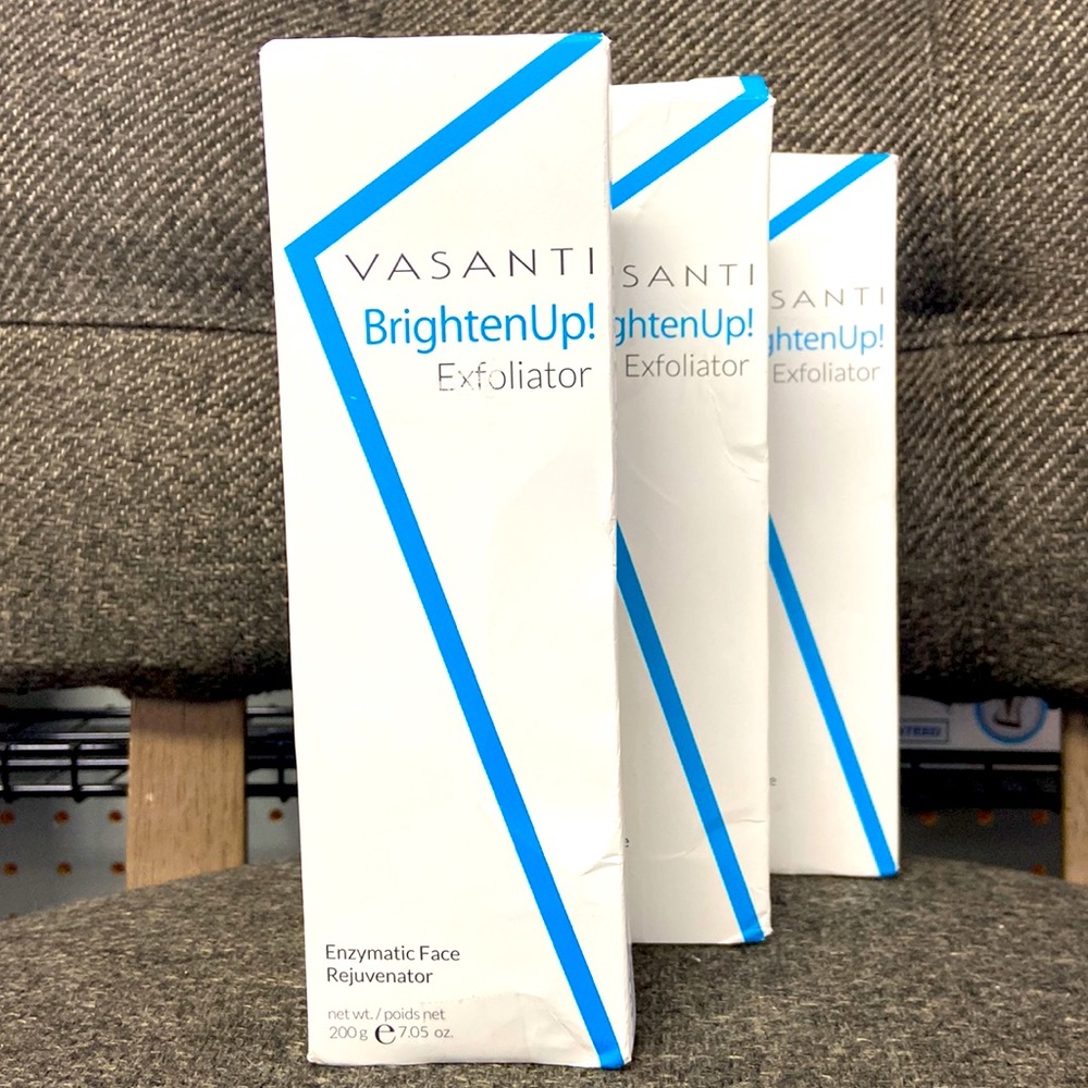 COPY - Vasanti BrightenUp. Exfoliator